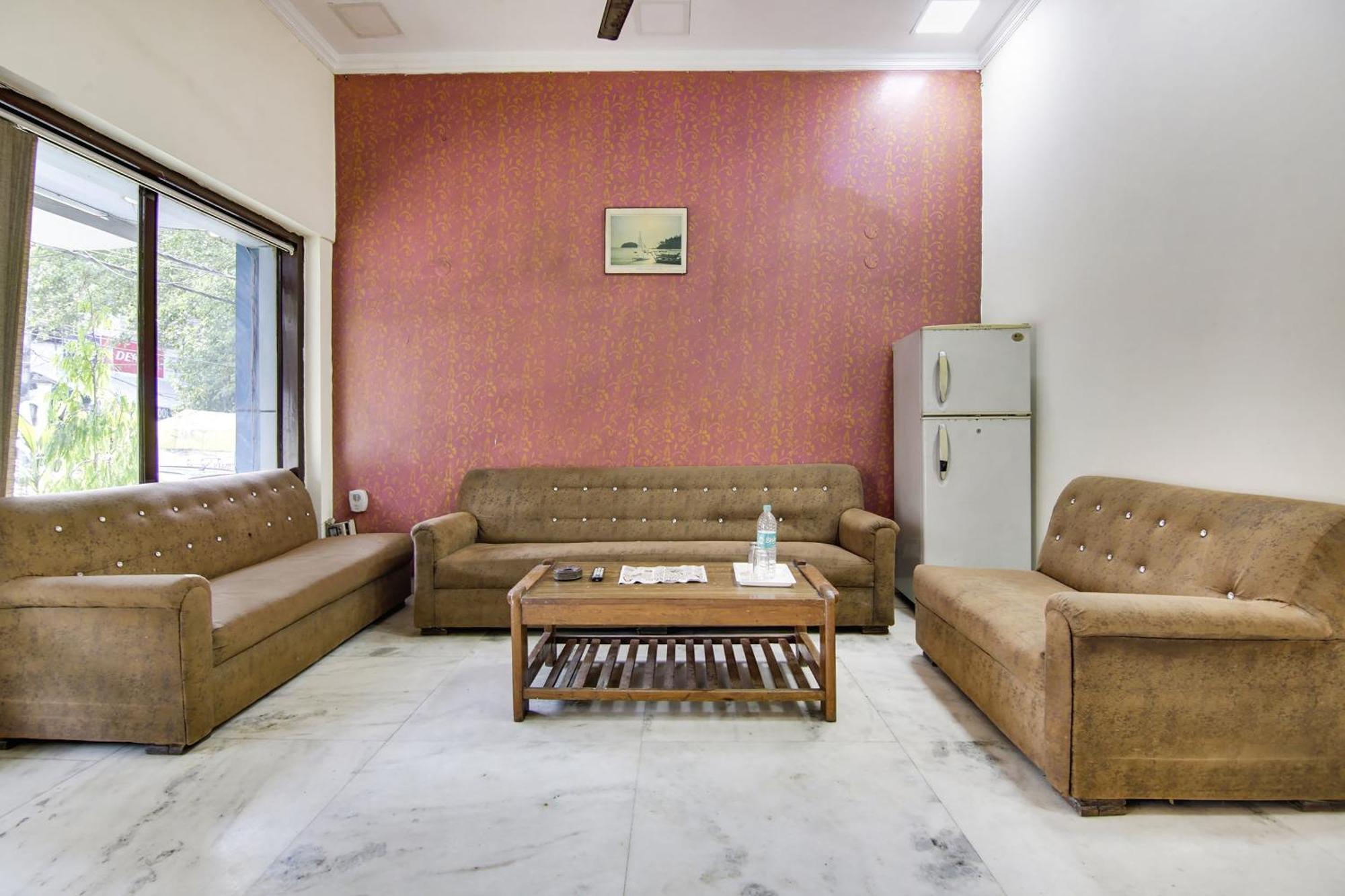 Hotel O Sunshine Palace Delhi  Exterior photo
